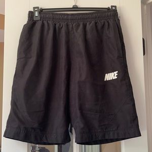 Nike men’s black shorts